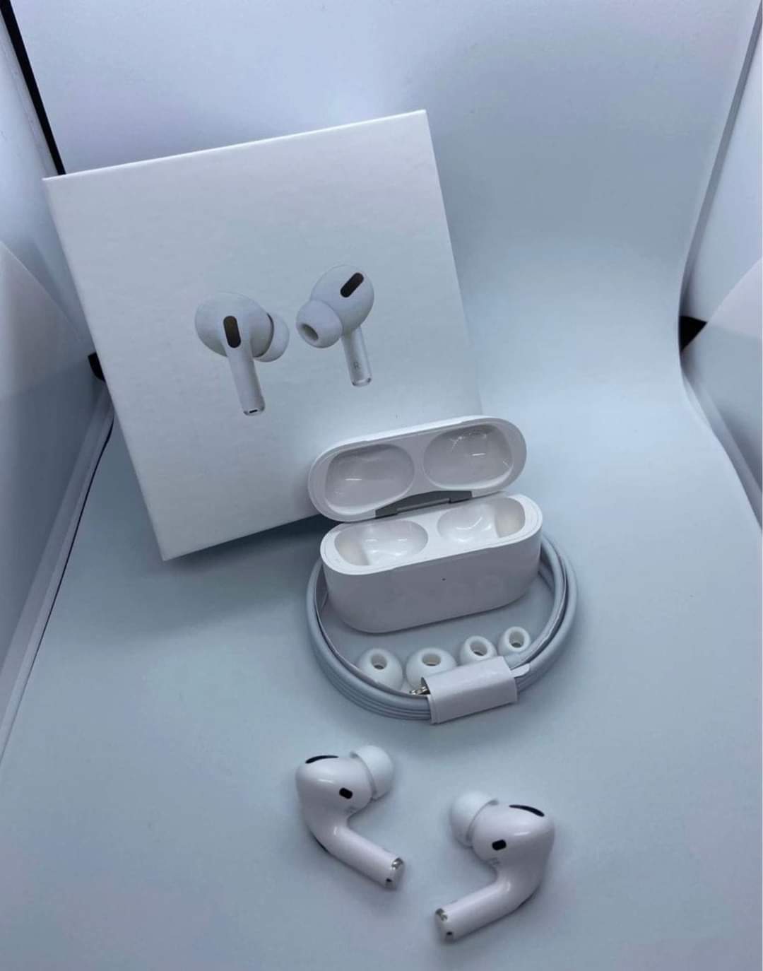 AIRPODS PRO SEGUNDA GENERACION CALIDAD GENERICA